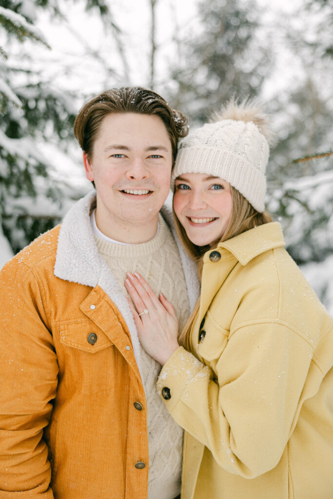 snowy Pittsburgh couples session